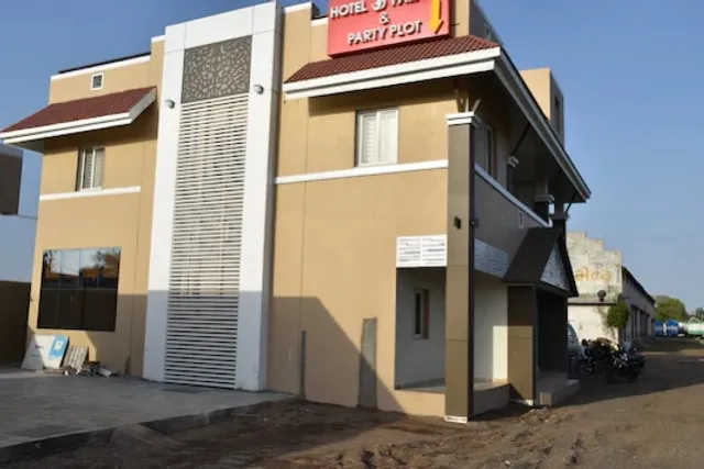 Hotel Om Palace & Party Plot