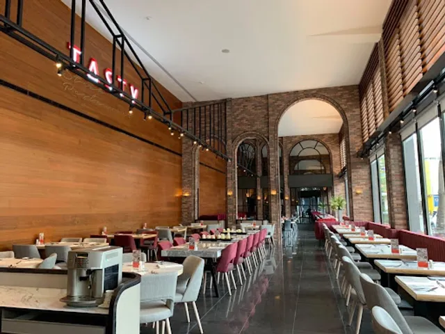 TASTy Kaohsiung Fuguo Branch