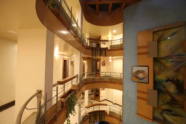 Hotel Kohinoor Square