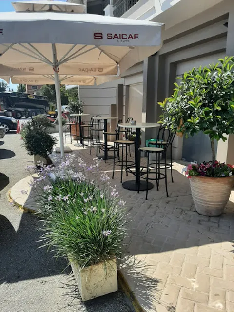 EMERAL Bakery Pastry shop Cafe