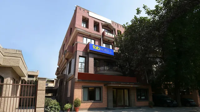 FabHotel Africa Avenue Stayz