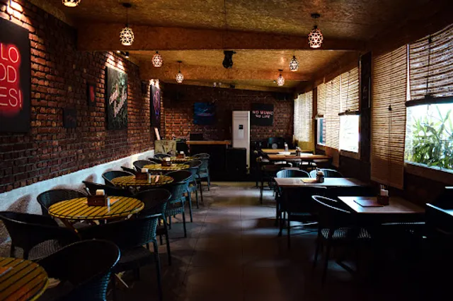 TONIC - The Open Natural Informal Cafe