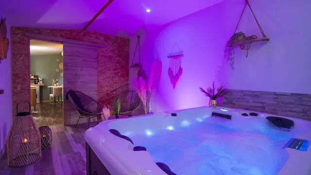 Gîte avec Spa Jacuzzi en baie de Somme pour nuits et week-end en amoureux chez Bohème & spa.