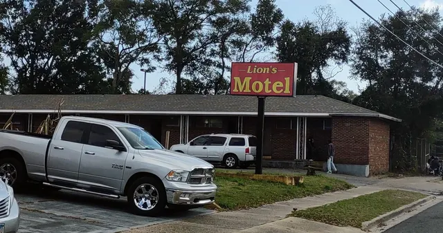 Lion's Motel