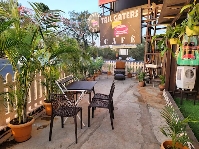 Tailgaters Café& Multicuisine Restaurant