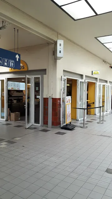 Panos Rail Brugge (Stationsplein)