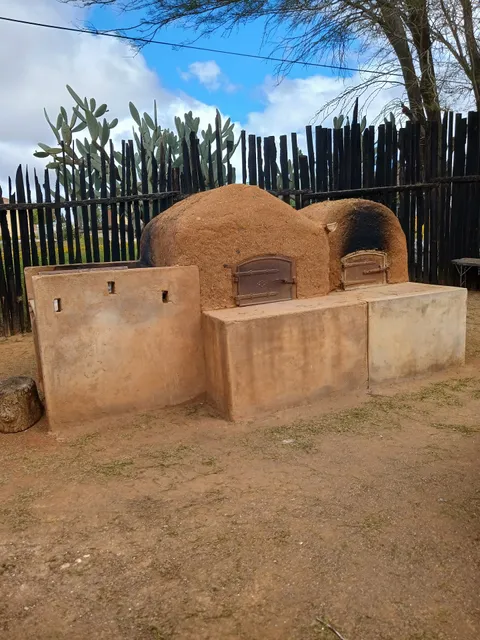 Loeriesfontein Windpomp Gastehuis