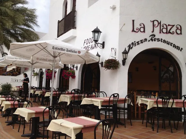 La Plaza Italian Restaurant