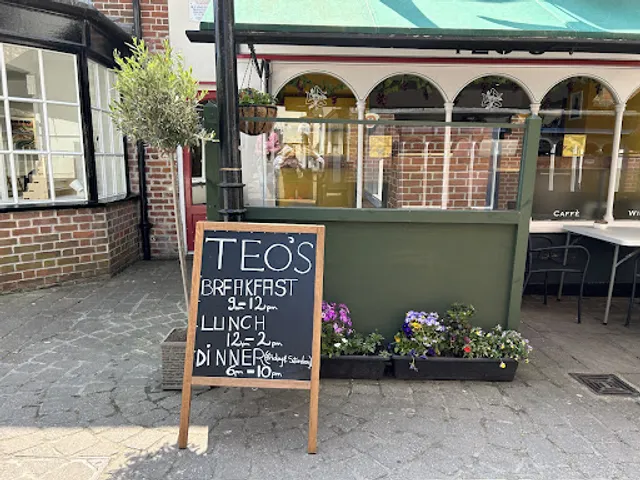 Teo’s Caffe & Bistro