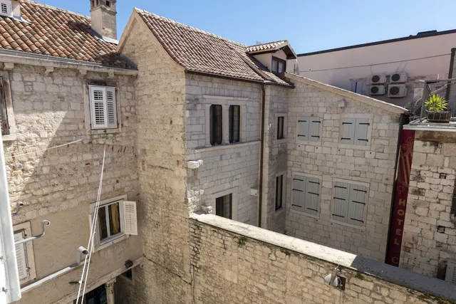 Palace Augubio, Split