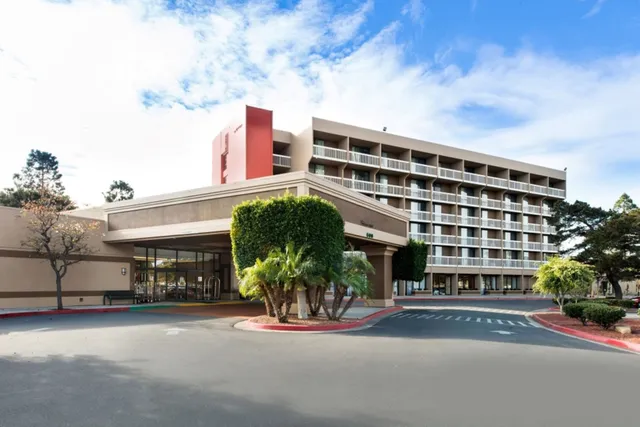 Holiday Inn Oxnard - Ventura by IHG