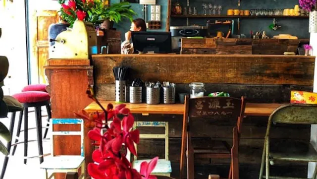 8c's The Central Kitchen