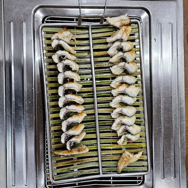 May Fish Eel Restaurant 오월수산장어집