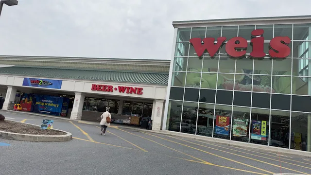 Weis Markets