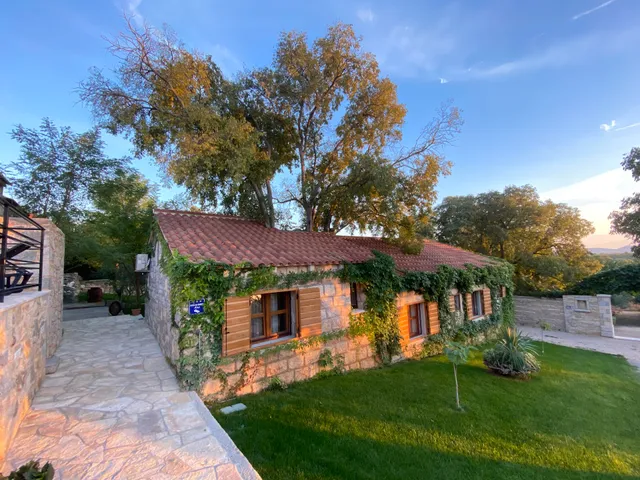 Stone Holiday Homes Stankovci (Natasa & Ana)