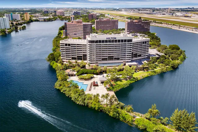 Hilton Miami Airport Blue Lagoon