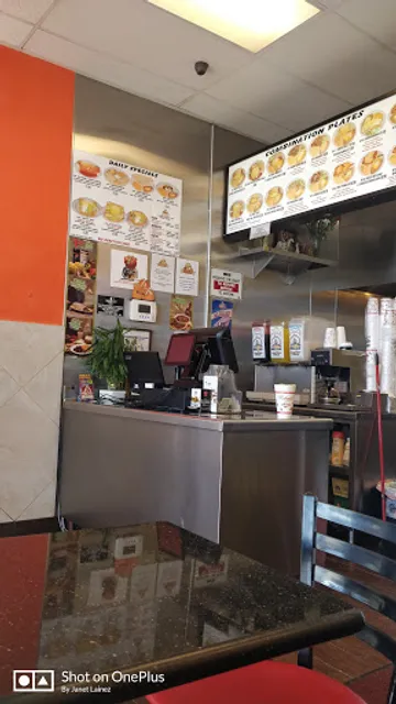 Roberto's Taco Shop