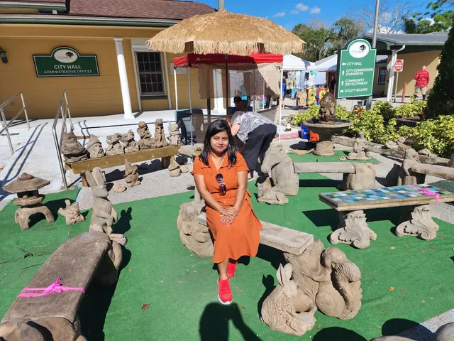 Longwood Arts & Crafts