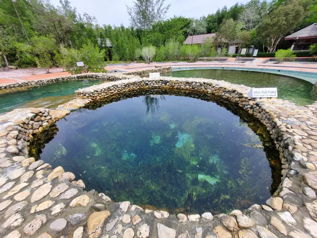 Saline Hot Spring Khlong Thom
