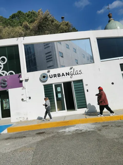 Urbanglas Clínica Oftalmólogos