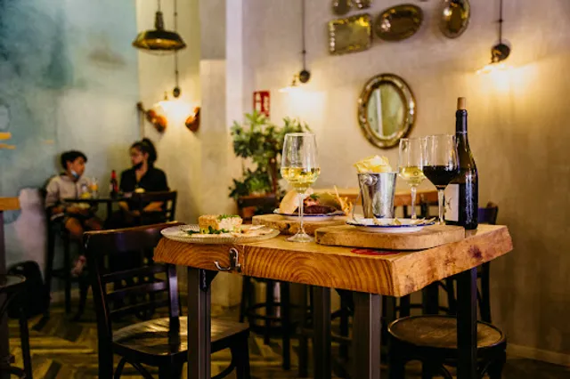 La Cortá Ultramarinos - Bar