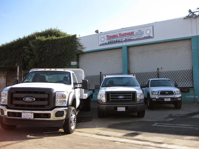 Terminal Hardware Co Inc