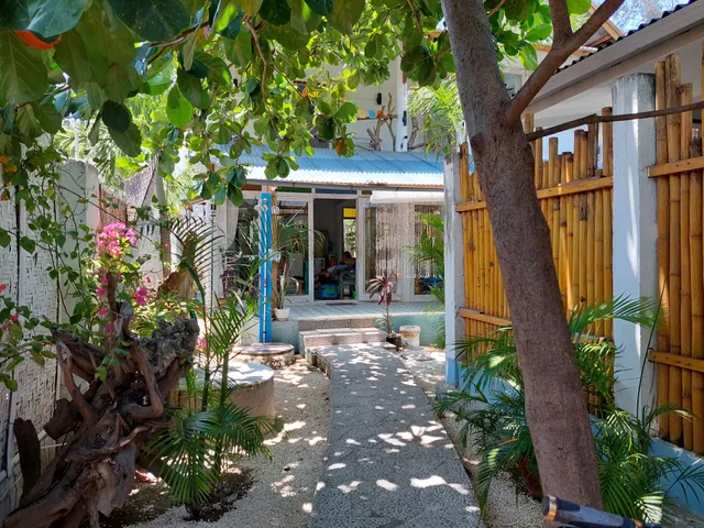 Sahara Sands Villa and Sahara Sands Guesthouse