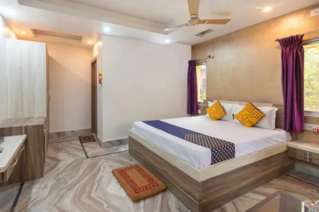 New Rajeshwari Lodge