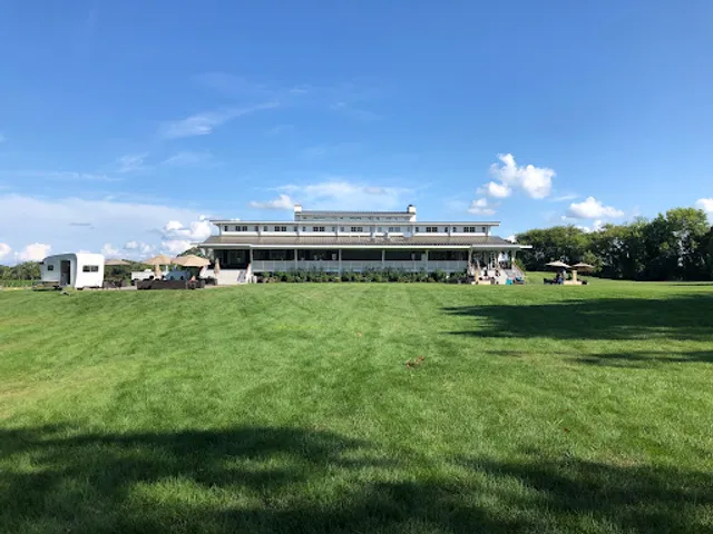 Upper Shirley Vineyards