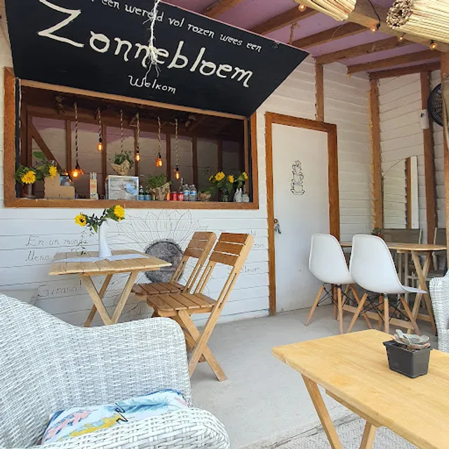Zonnebloem Holbox Coffee & Breakfast
