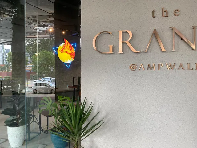 Fox Paradox Cafe @ Ampang