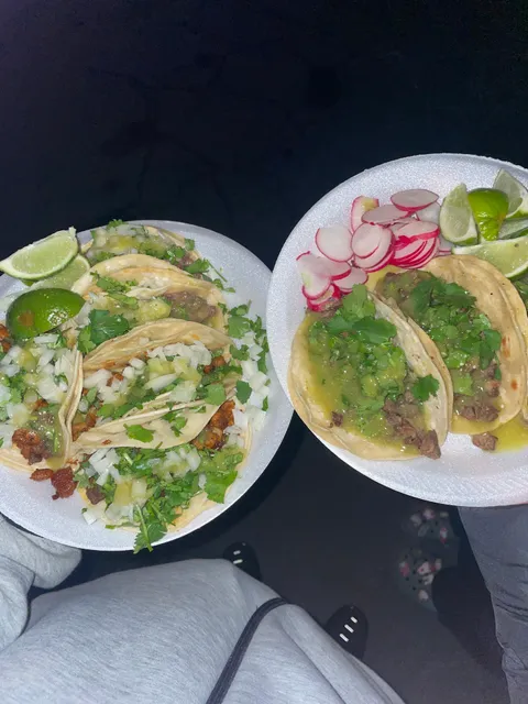 Pacos Tacos