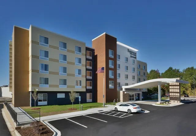 Fairfield Inn & Suites Raleigh Capital Blvd./I-540