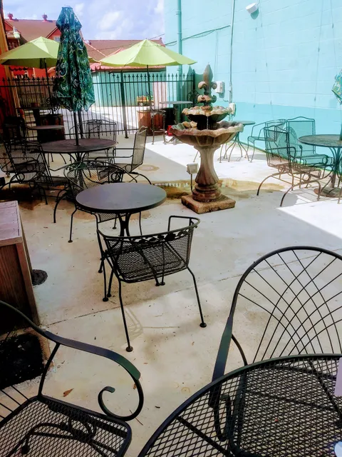 The Lamp Lighter Coffeehouse & Bistro