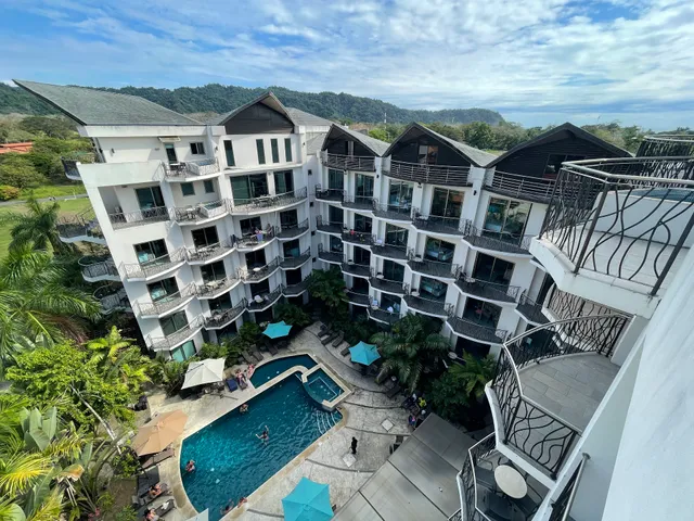 Oceano Boutique Hotel & Gallery