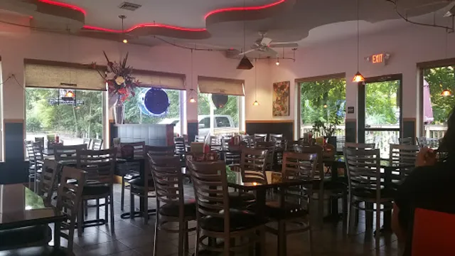 Loduca's Italian Restaurant & Pizzeria