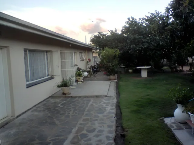 Heila's Place Bloemfontein 4 min from N1