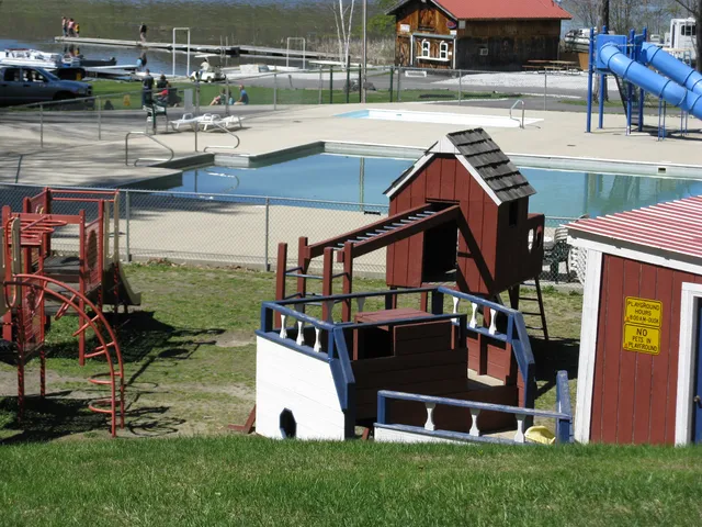 Lake Bomoseen KOA Holiday