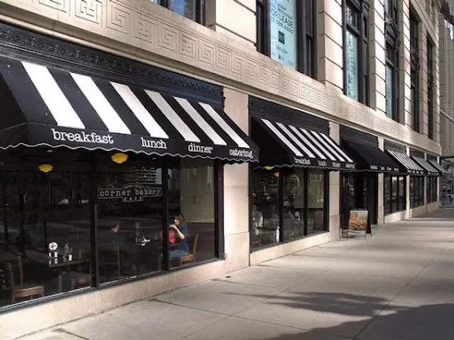 Corner Bakery Cafe