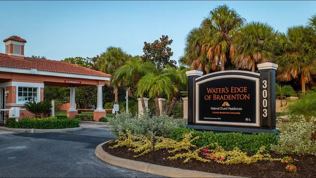 Water's Edge of Bradenton