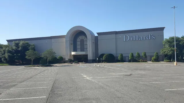 Dillard's