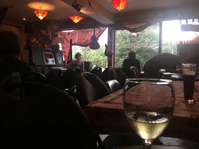 Mariposa Bistro Café