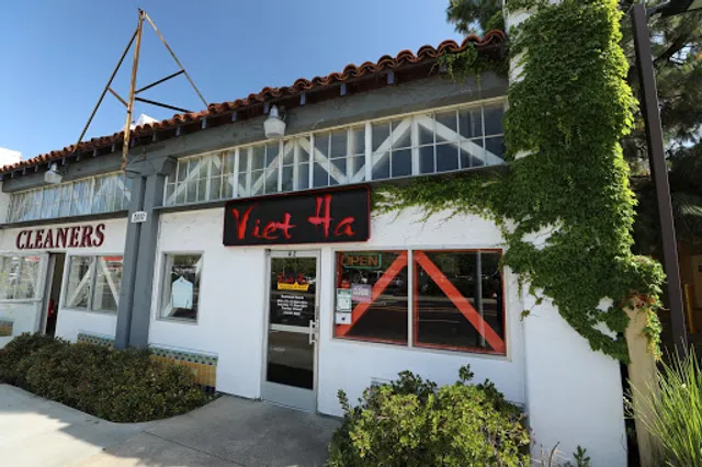 Viet Ha Noodles & Grill