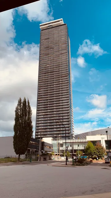 The Amazing Brentwood Tower One
