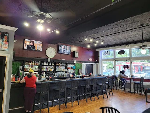 Wine Down Cafe (St. Louis)