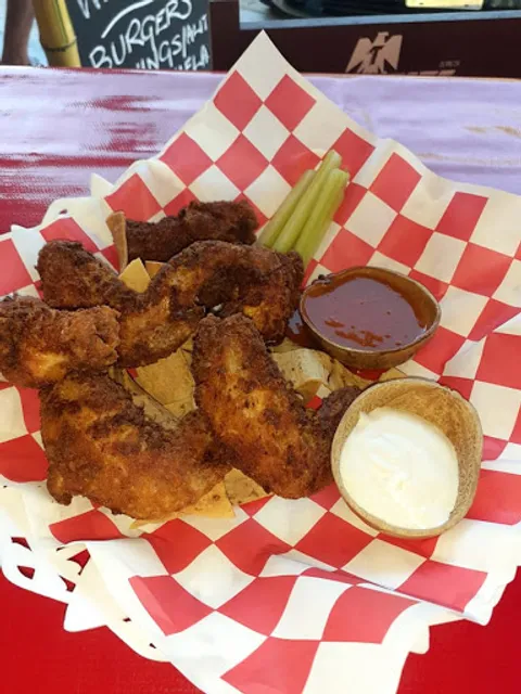 ChupAlitas Sports+wings Beer & More