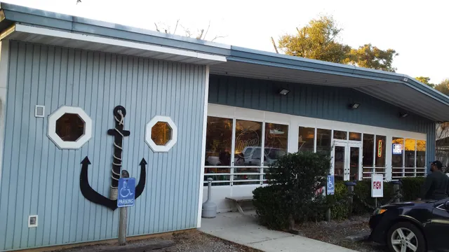 Baudean's Seafood Restaurant & Bar