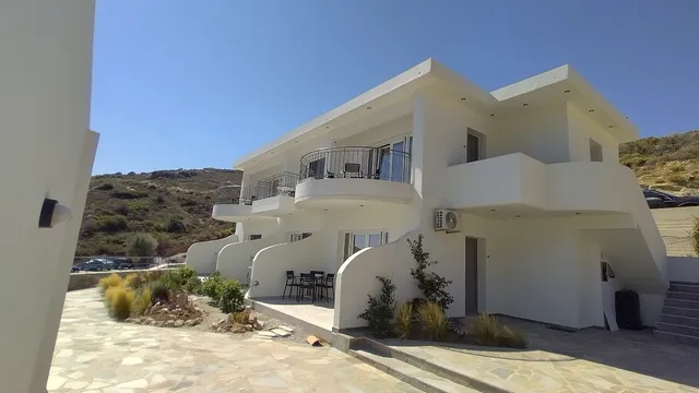 Heliopetra Sea View Studios