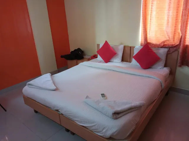 OYO 24195 Jasmine Suites