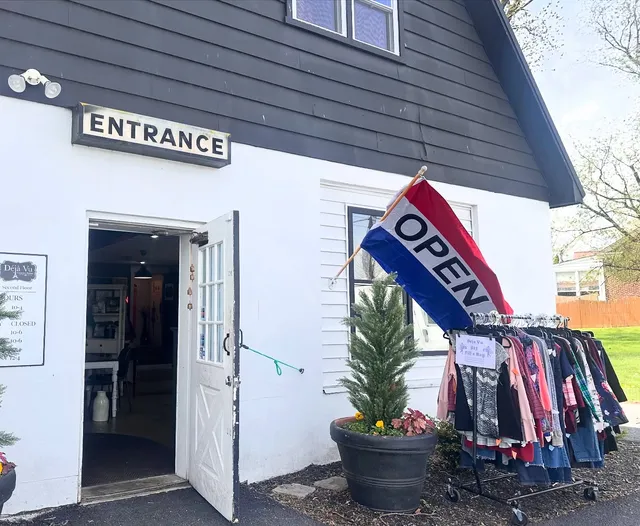 Deja Vu Consignment Boutique